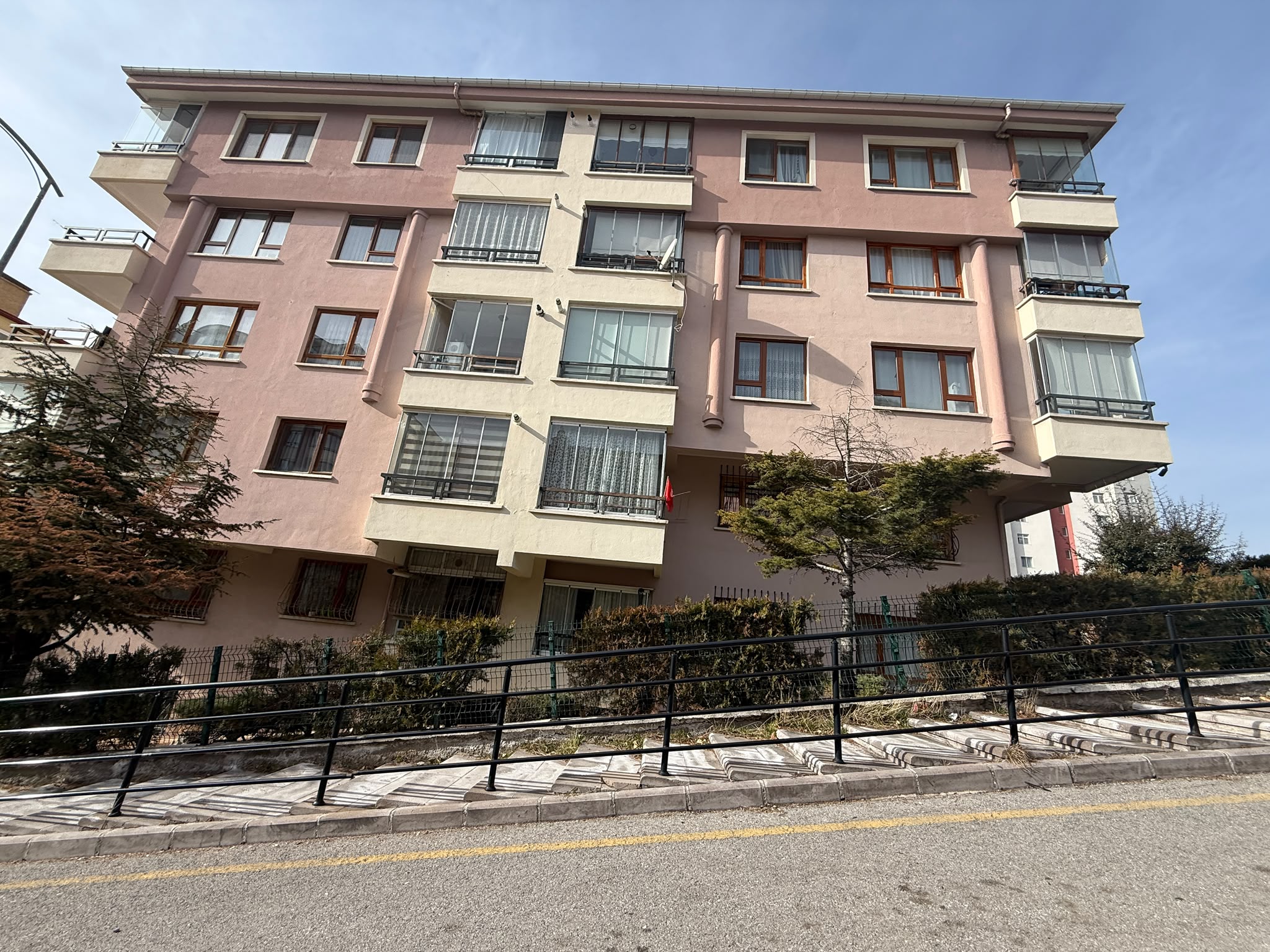 Karapınar Apartmanı  6